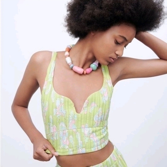 Zara Paisley Green Knit Textured Sleeveless Crop Top Size Small - Picture 1 of 5
